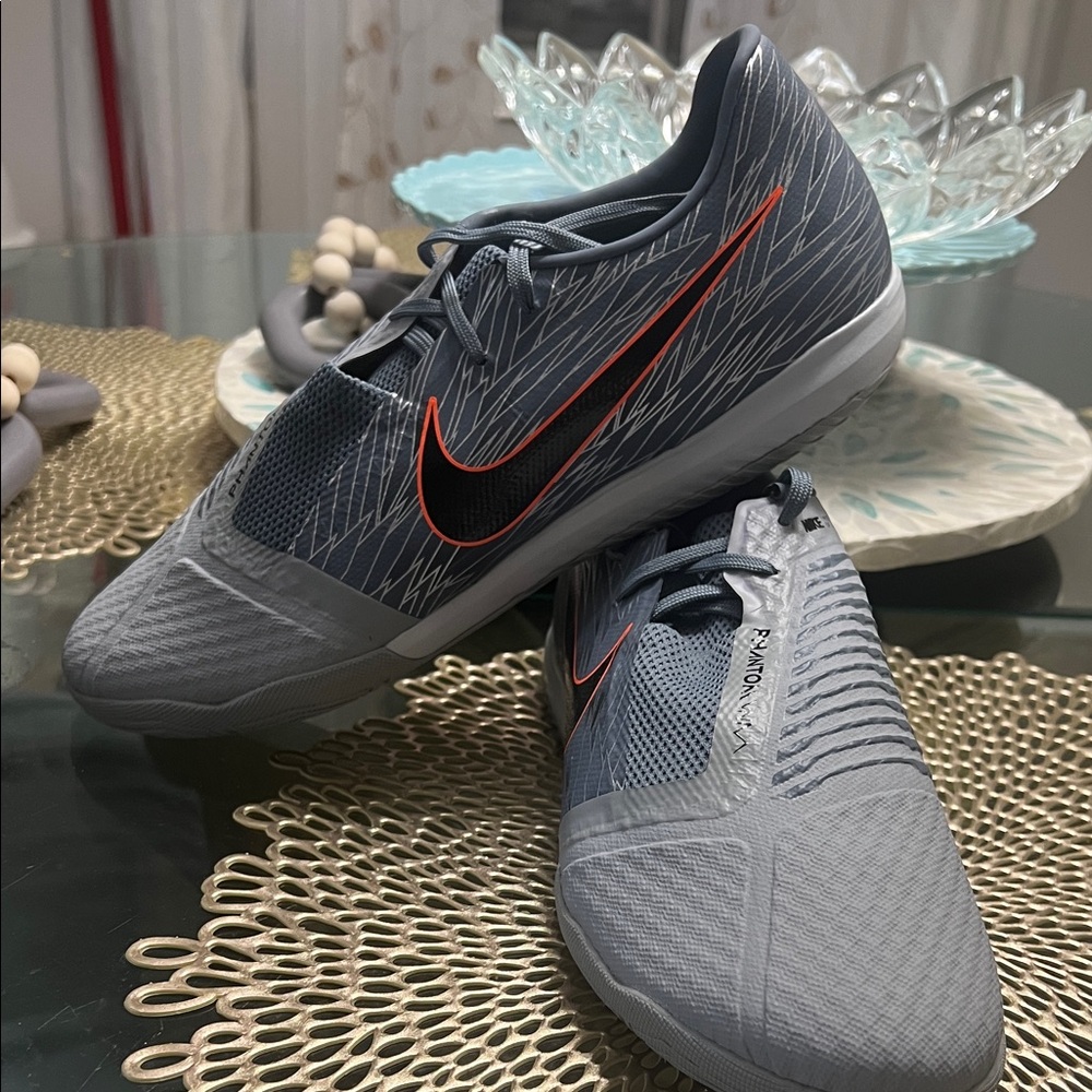 Nike Men's Gray and Red Soccer Shoes